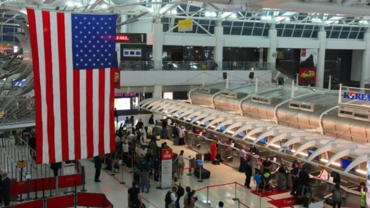 Estados Unidos exigirá nuevo requisito a viajeros desde noviembre Imagen de Estados Unidos exigirá nuevo requisito a viajeros desde noviembre
