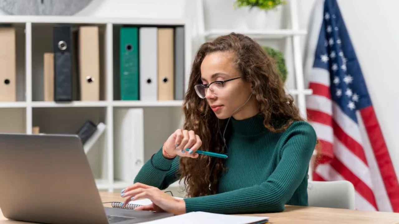 Beca de inglés virtual para hondureños: requisitos y cómo aplicar en línea Imagen de Beca de inglés virtual para hondureños: requisitos y cómo aplicar en línea