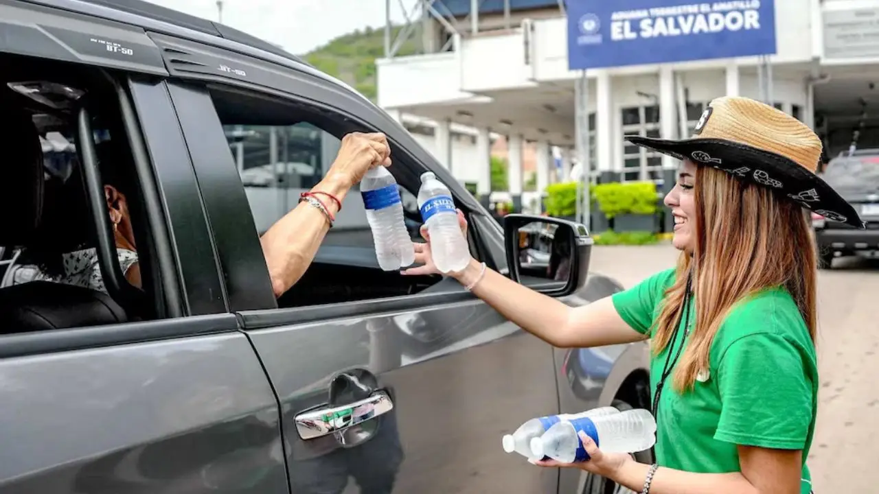 El Salvador refuerza vigilancia por llegada de miles de hondureños Imagen de El Salvador refuerza vigilancia por llegada de miles de hondureños