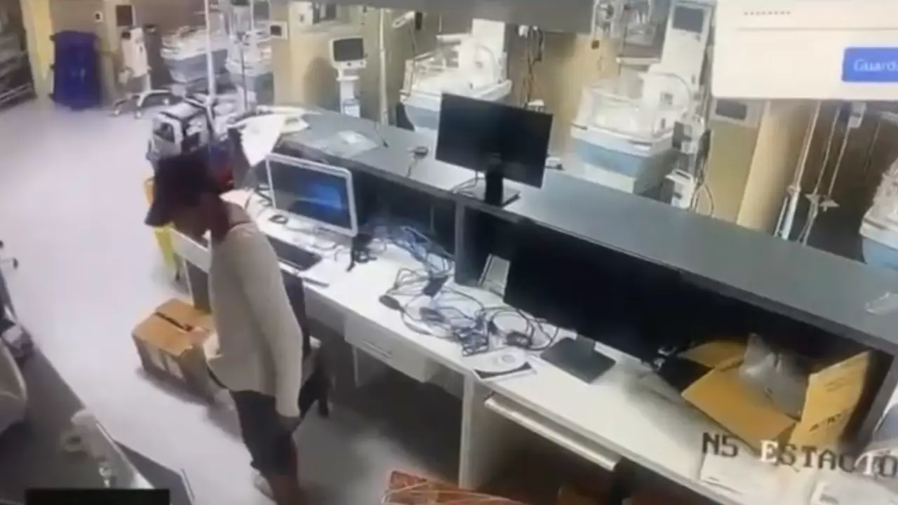 Imagen Principal de Nota: Así fue como hombre sustrajo equipo y documentos del Hospital Escuela