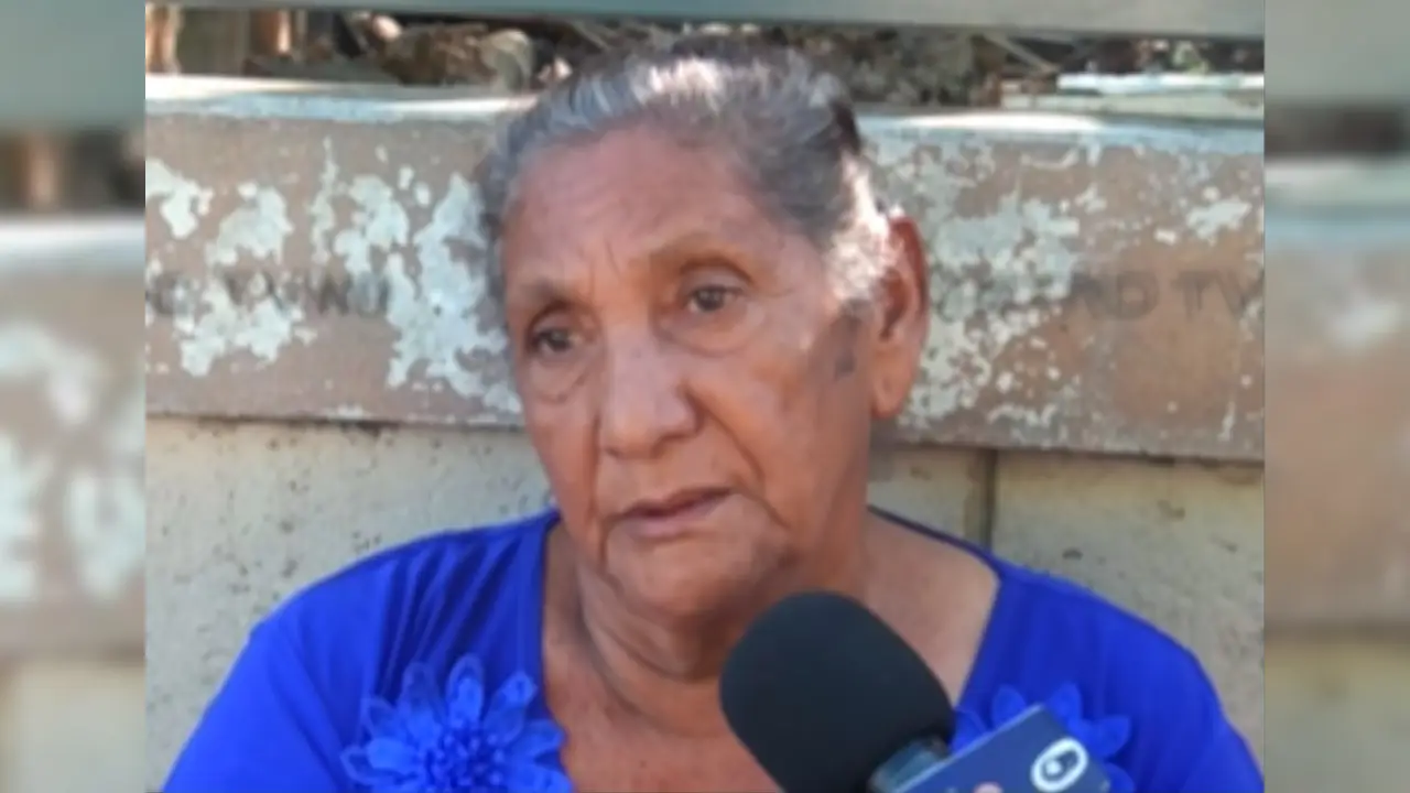 Hondureña se arrepiente de mandar preso a su hijo: 'Él me tiraba billete' Imagen de Hondureña se arrepiente de mandar preso a su hijo: 'Él me tiraba billete'