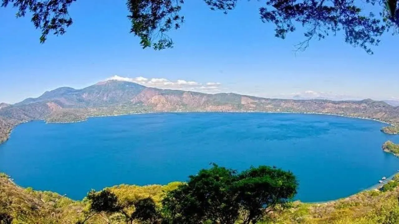 El misterio de un lago en El Salvador: ¿Arenas movedizas en sus profundidades? Imagen de El misterio de un lago en El Salvador: ¿Arenas movedizas en sus profundidades?