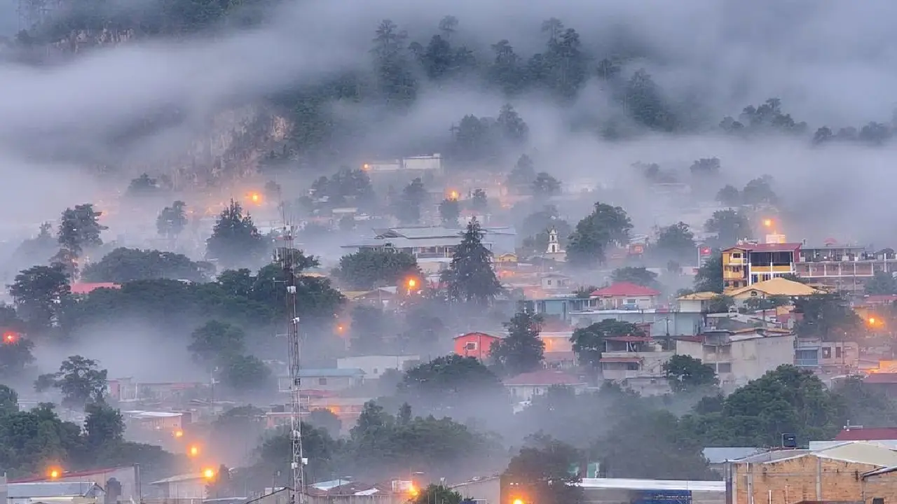 Lluvias leves y descenso de temperaturas en Honduras este sábado por cuña de alta presión Imagen de Lluvias leves y descenso de temperaturas en Honduras este sábado por cuña de alta presión