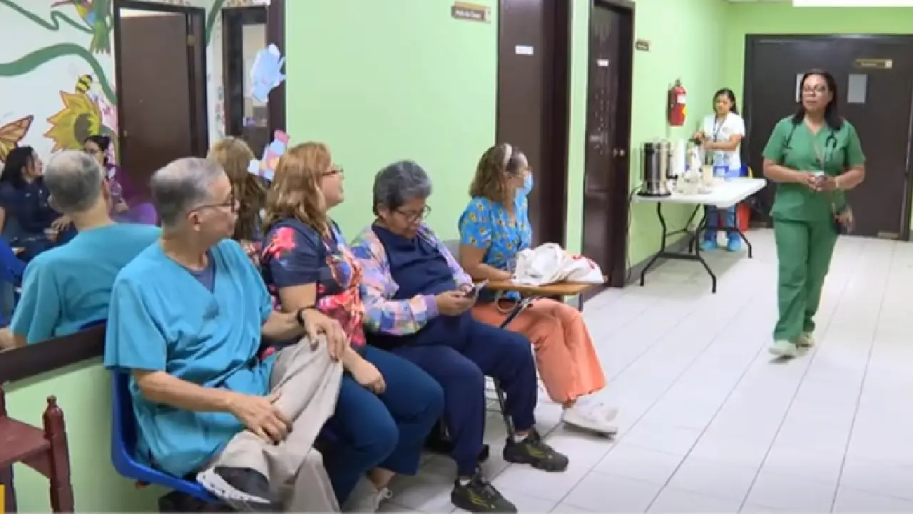 Más de un mes en paro: Trabajo explica por qué no actúa contra los médicos Imagen de Más de un mes en paro: Trabajo explica por qué no actúa contra los médicos