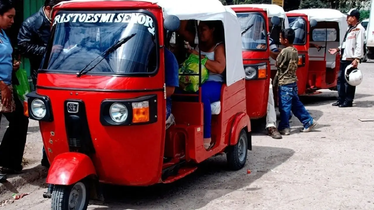 Mototaxis proponen cobrar L 25 por carrera a nivel nacional ante alza de combustibles Imagen de Mototaxis proponen cobrar L 25 por carrera a nivel nacional ante alza de combustibles