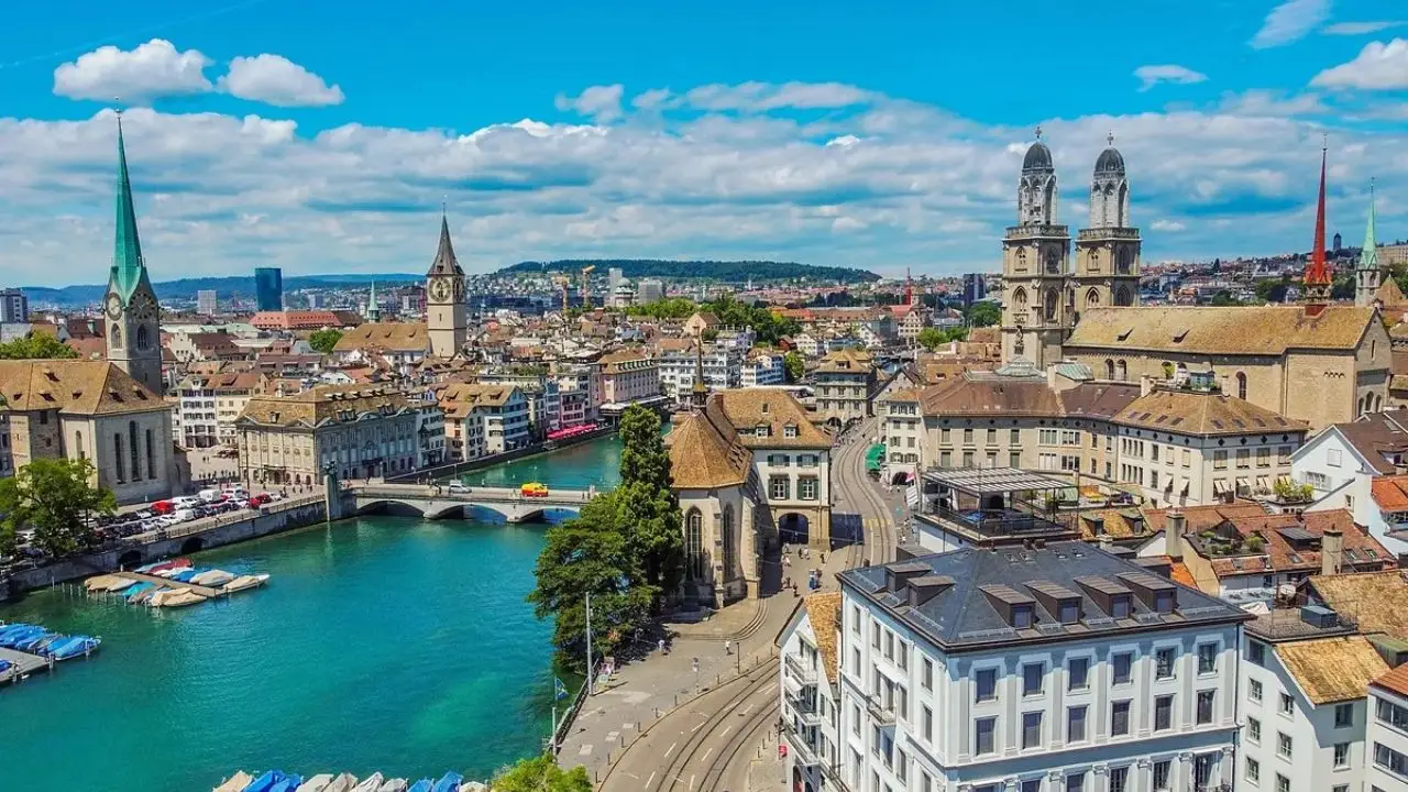 Suiza busca trabajadores hondureños con sueldos de hasta 18 mil euros al mes Imagen de Suiza busca trabajadores hondureños con sueldos de hasta 18 mil euros al mes