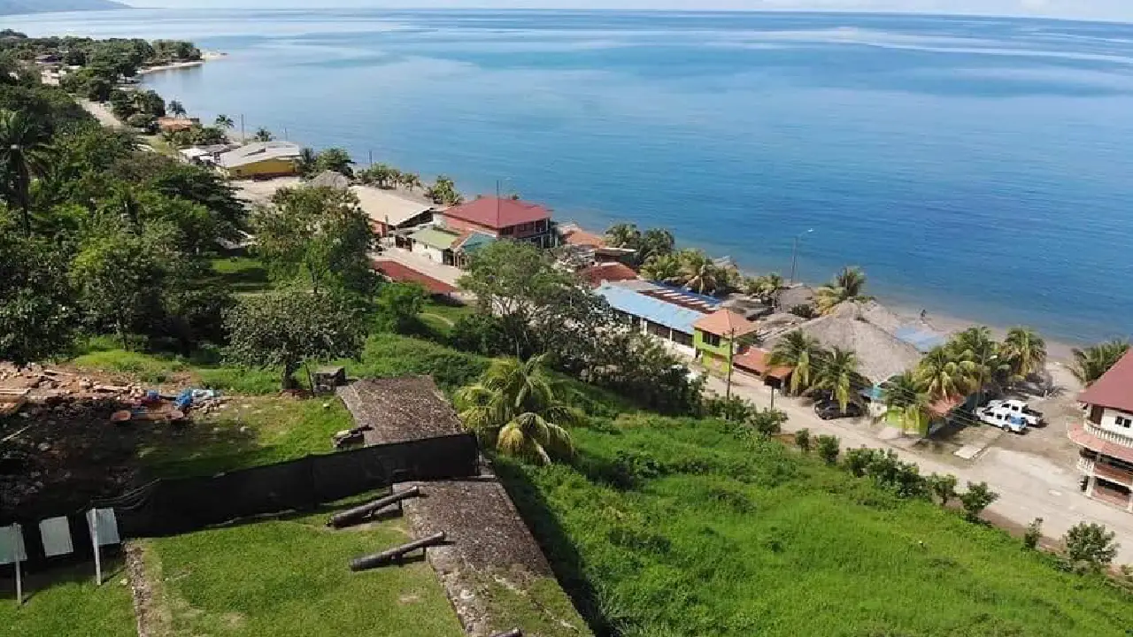 Imagen Principal de Nota: Trujillo ofrece playas, historia y cultura para disfrutar la Semana Morazánica