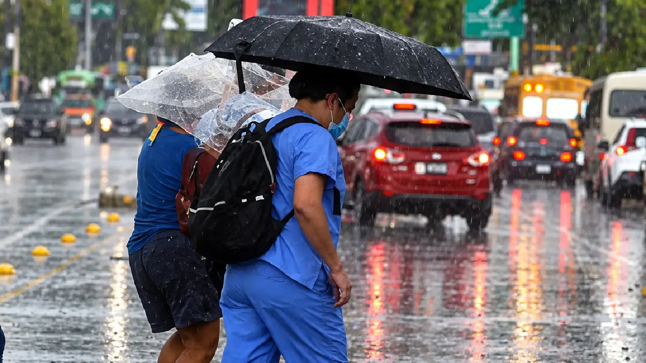 Vaguada y onda tropical dejarán lluvias en Honduras: zonas con más agua este sábado Imagen de Vaguada y onda tropical dejarán lluvias en Honduras: zonas con más agua este sábado